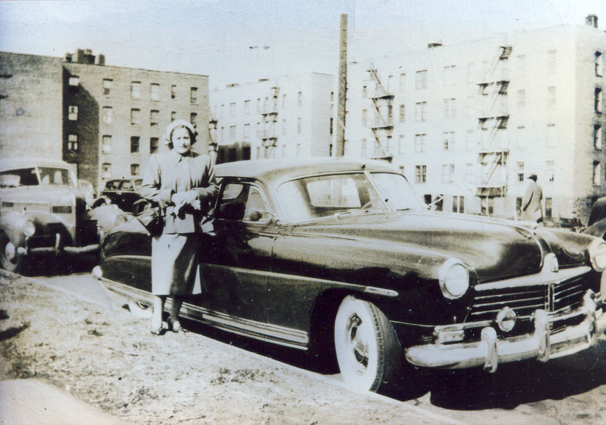 Emigrante galega no Bronx (1946) (Arquivo da Emigración Galega)